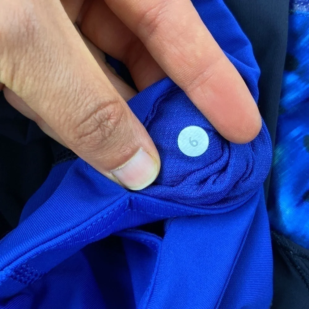Lululemon Rain-On Train-On Tight Naval Blue / Windy Blooms Saphire Blue Multi